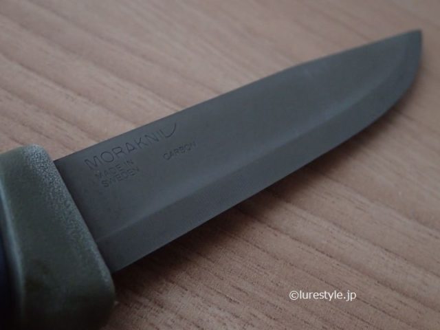 炭素鋼製ナイフのサビ防止に モーラナイフの黒錆加工