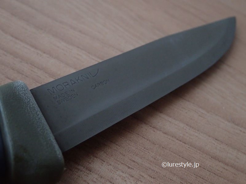 炭素鋼製ナイフのサビ防止に モーラナイフの黒錆加工 Blog Lurestyle