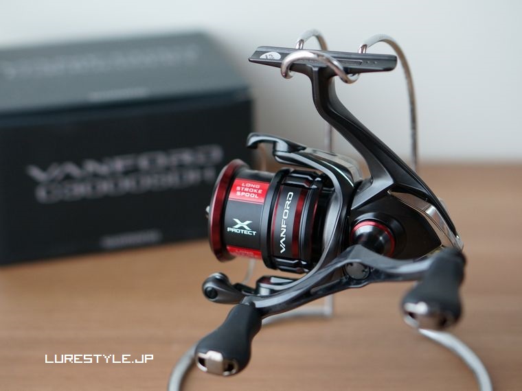 シマノ(SHIMANO) スピニングリール 20 ヴァンフォード C3000SDH